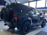 Land Rover Defender-7