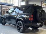 Land Rover Defender-6