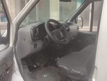 Ford Transit-10