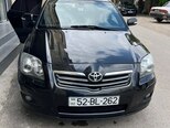 Toyota Avensis-1