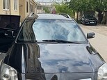 Toyota Avensis-12