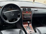 Mercedes E 280-3