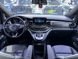 Mercedes EQV 300-8