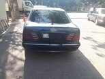 Mercedes E 270-3