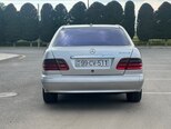 Mercedes E 220-5