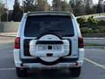Mitsubishi Pajero-5