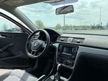 Volkswagen Passat-7
