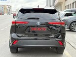 Toyota Highlander-2