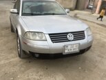 Volkswagen Passat-1