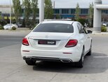 Mercedes E 220 d-5