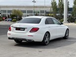 Mercedes E 220 d-3
