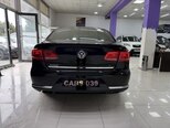 Volkswagen Passat-10