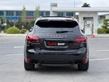 Porsche Cayenne GTS-8