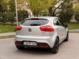 Kia Rio-7