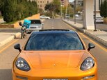 Porsche Panamera-1