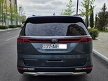 Kia Carnival-4
