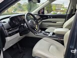 Kia Carnival-10