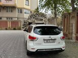Nissan Pathfinder-2