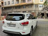 Nissan Pathfinder-5