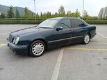 Mercedes E 240-17
