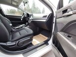 Hyundai Elantra-16