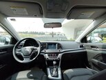 Hyundai Elantra-13
