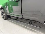 Land Rover Defender-17
