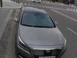 Hyundai Sonata-2