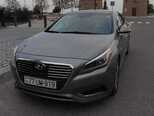 Hyundai Sonata-4