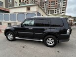 Mitsubishi Pajero-8