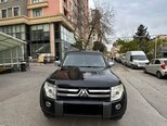 Mitsubishi Pajero-4