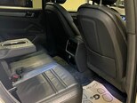 Porsche Cayenne-13
