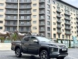 Mitsubishi L200-4