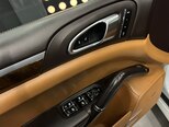 Porsche Cayenne GTS-16