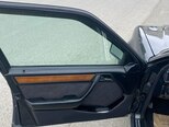 Mercedes E 220-11