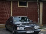 Mercedes E 220-1