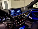 BMW 530e-13