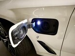 BMW 530e-16