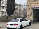 Mercedes E 200-5