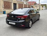 Hyundai Elantra-6