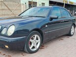 Mercedes E 280-11