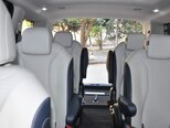 Kia Carnival-10