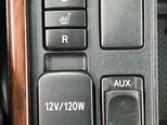 Toyota Land Cruiser Prado-23