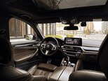 BMW 530e-12