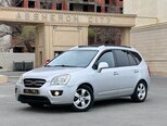 Kia Carens-13