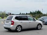 Kia Carens-21