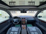 Mercedes E 240-11