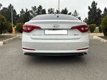 Hyundai Sonata-6