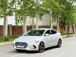 Hyundai Elantra-4