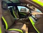 Lamborghini Urus-14
